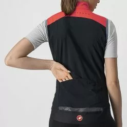 Gilet Castelli Perfetto RoS GORE-TEX INFINIUM™ Rosso Corsa Rosa Brillante Donna -Vendite Gilet Ciclismo ca 4519538 288 012
