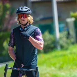 Gilet Northwave Rainskin Nero -Vendite Gilet Ciclismo nw 89231038 89 005