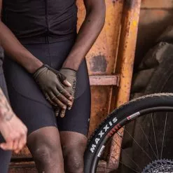 Guanti Northwave Active Verde Oliva Nero -Vendite Gilet Ciclismo nw nw22 c89202324 64 004