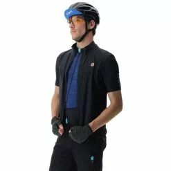 Unleash Your Nature Gilet UYN Biking Ultralight Nero -Vendite Gilet Ciclismo uyn o102305 b026 004